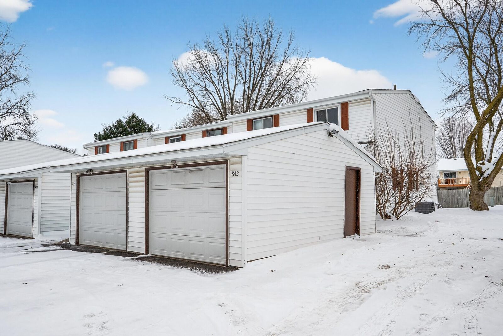 Property Photo: 842 Woodgate Drive 211 MN 55127