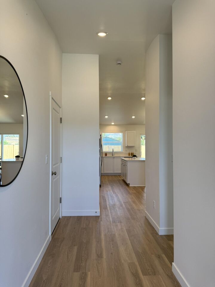 Property Photo: 585 NE Arnold Street 176 OR 97741