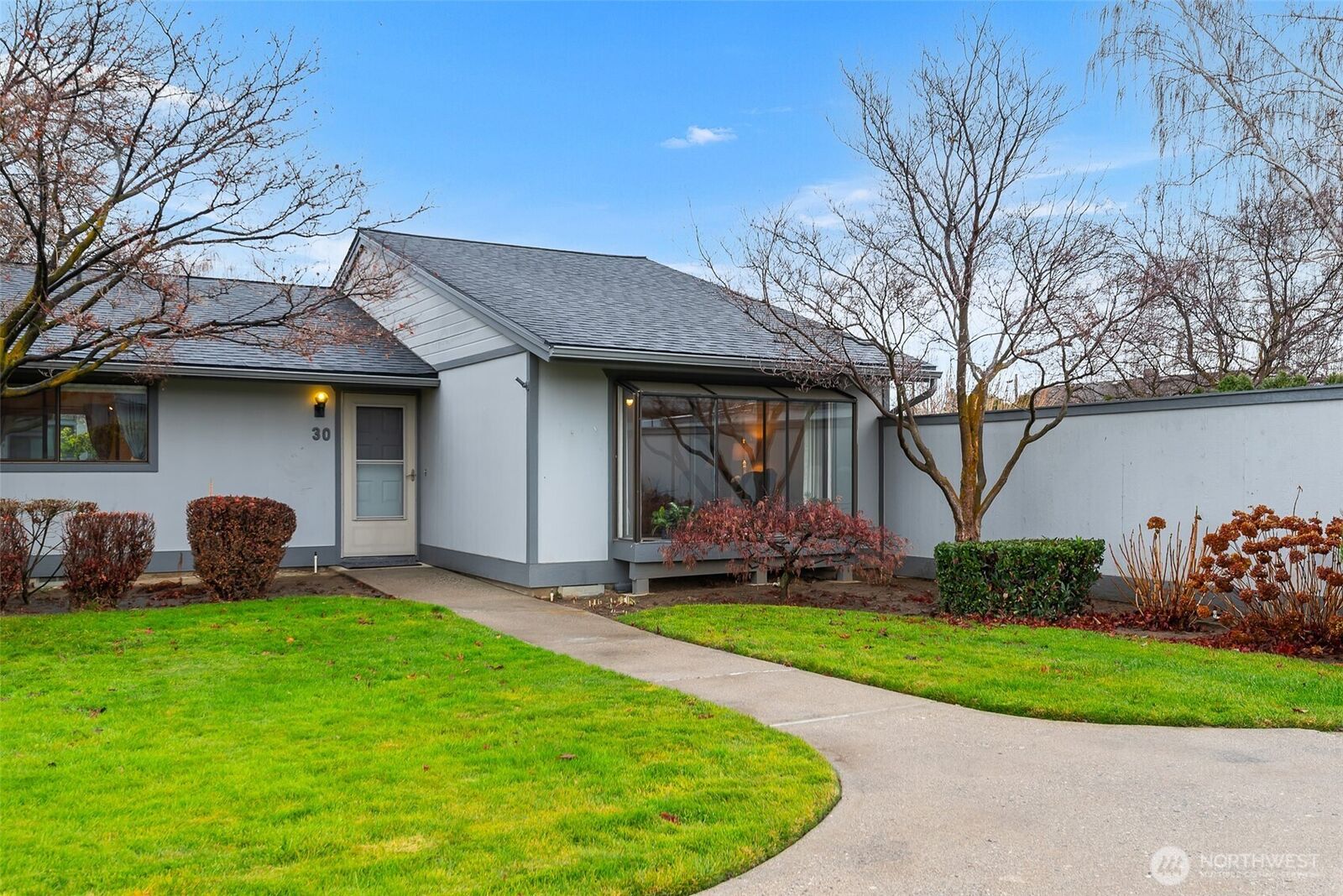 Property Photo: 1310 Castlerock Avenue 30 WA 98801