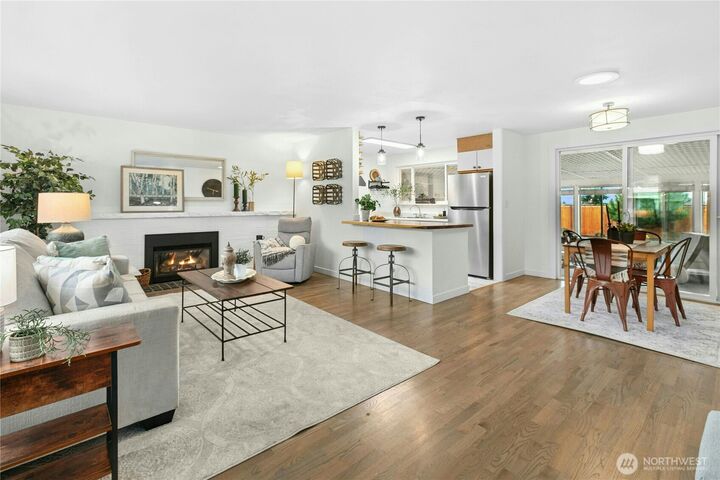 813  Kirkland Avenue NE  Renton WA 98056 photo