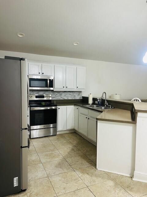 Property Photo: 5946 SE Inez Avenue FL 34997