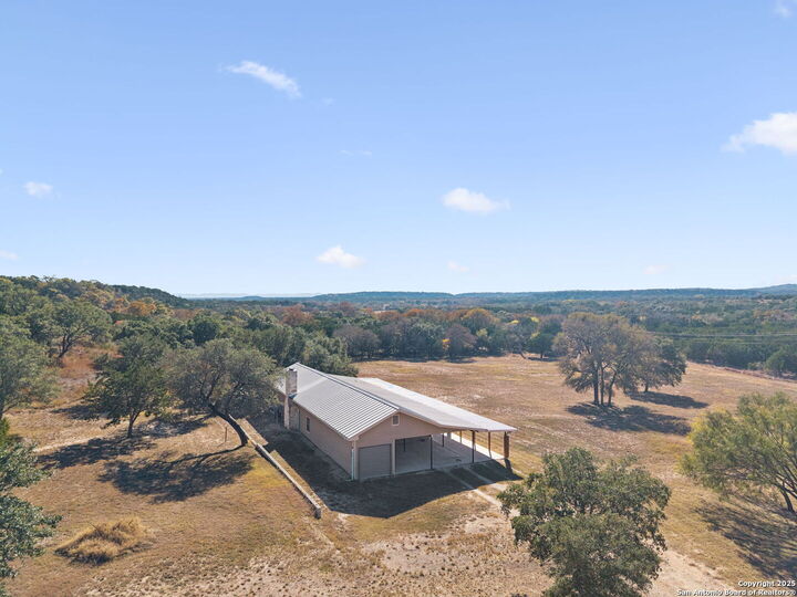 Property Photo:  383 Elm Pass Ii  TX 78010 