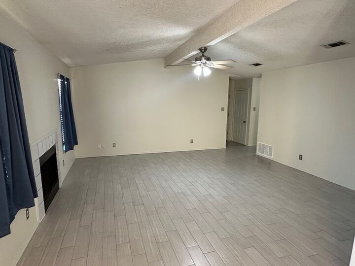 Property Photo:  129 Crestwood Dr  TX 76903 