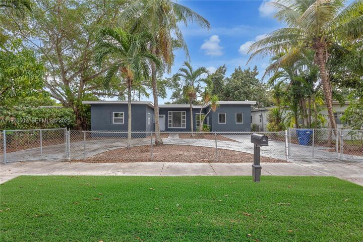 Property Photo: 434 NW 110th St FL 33168