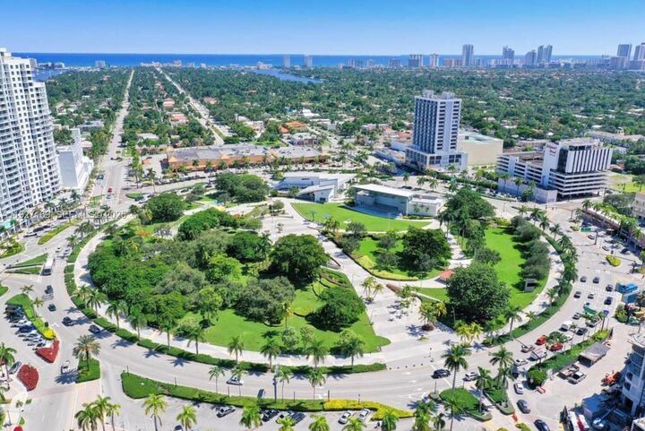 Property Photo: 1830 Radius Dr 1121 FL 33020