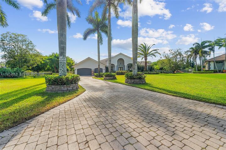 Property Photo: 13253 SW 25th Pl FL 33325