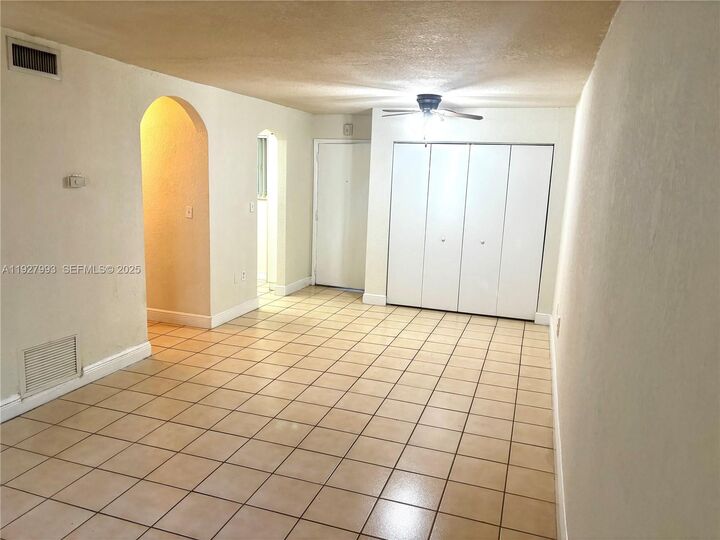 Property Photo: 17255 SW 95th Ave 150 FL 33157
