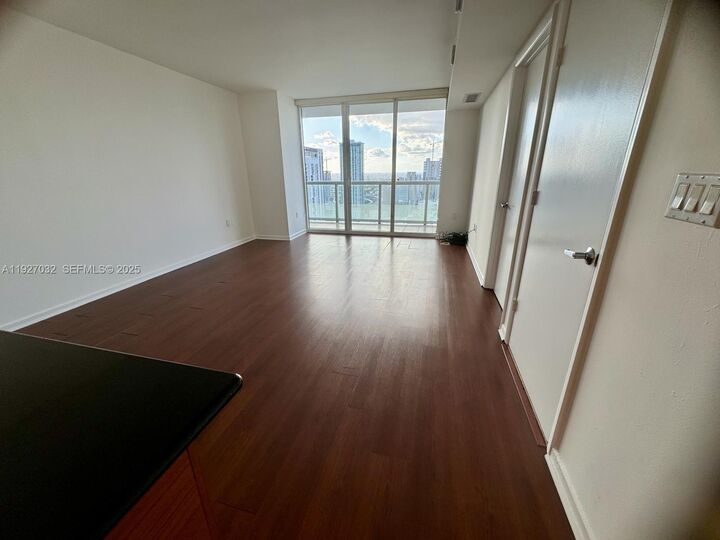 Property Photo: 50 Biscayne Blvd 3807 FL 33132
