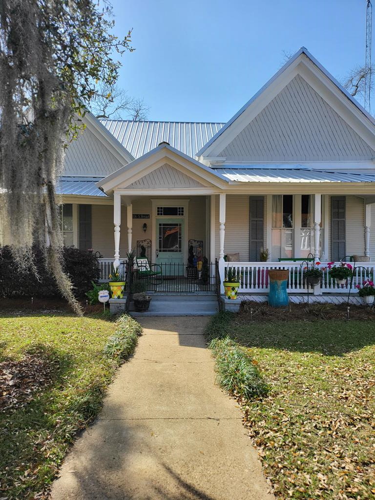 Property Photo:  306 S Broad St  GA 39819 