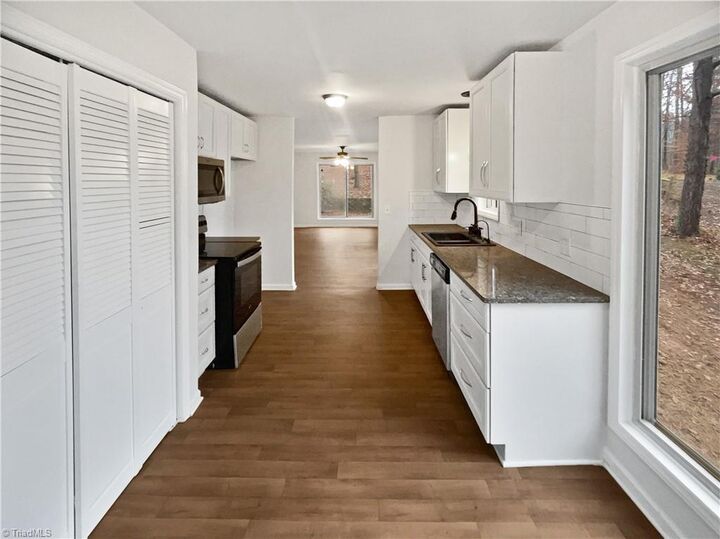 Property Photo:  150 Roswell Drive  NC 27284 