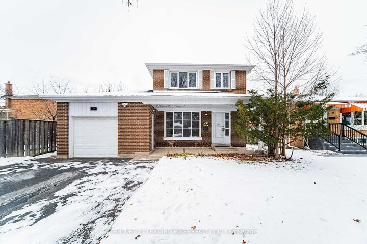 Photo de la propriété: 27 Hookwood Drive ON M1S 2N9
