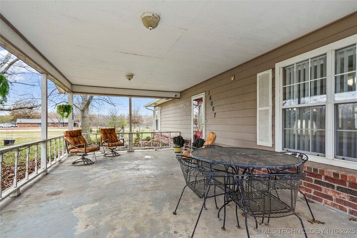 Property Photo:  16007 N 137th  OK 74021 