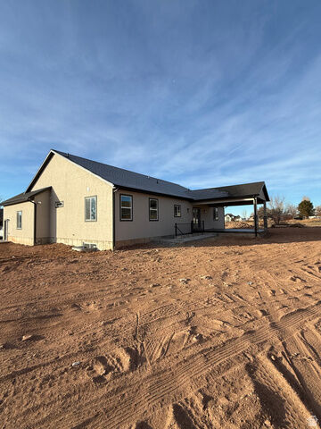 Property Photo: 1198 W Grayhawk Loop UT 84066