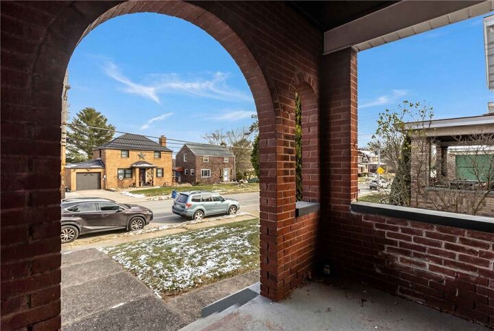 Property Photo: 2929 Middletown Rd PA 15204