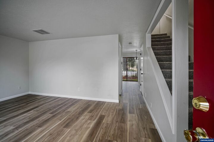 Property Photo:  6315 Fairway Av SE  OR 97306 