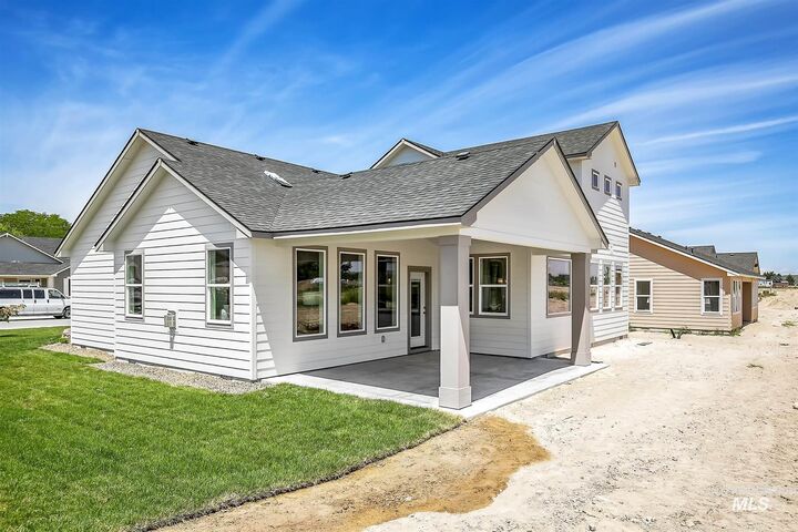 Property Photo:  1129 W Recess Way  ID 83634 