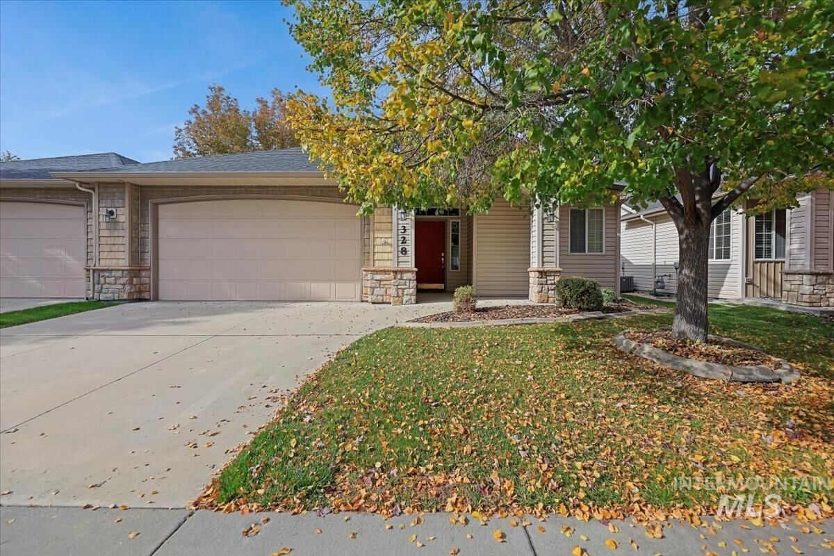 Property Photo:  328 S Golden Eagle  ID 83616-6077 