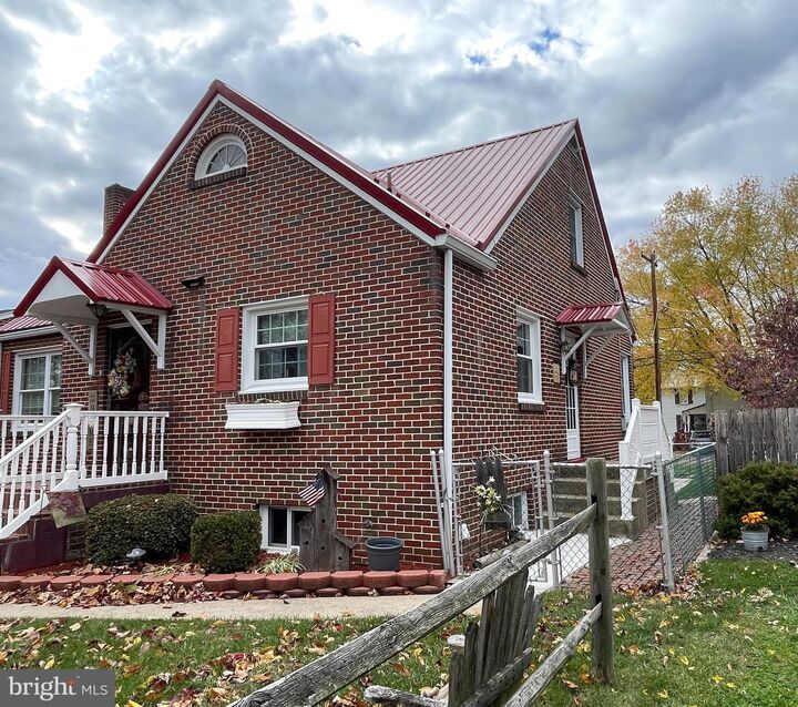 Property Photo:  227 S Massachusetts Avenue  MD 21502 