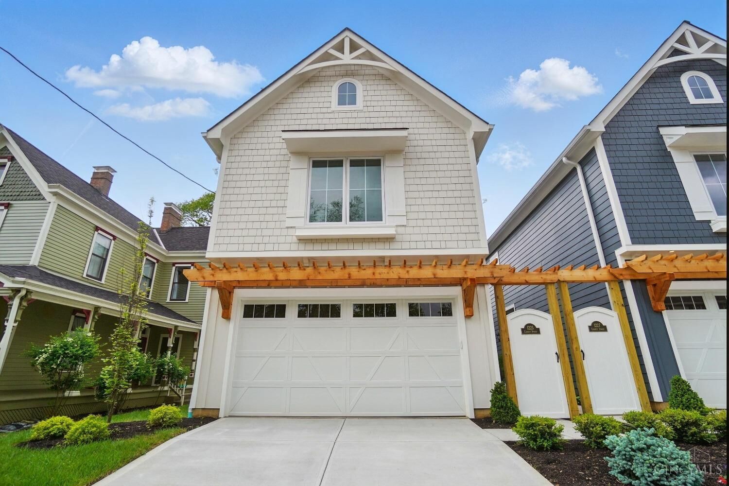 Property Photo: 1225 Corbett Street OH 45208