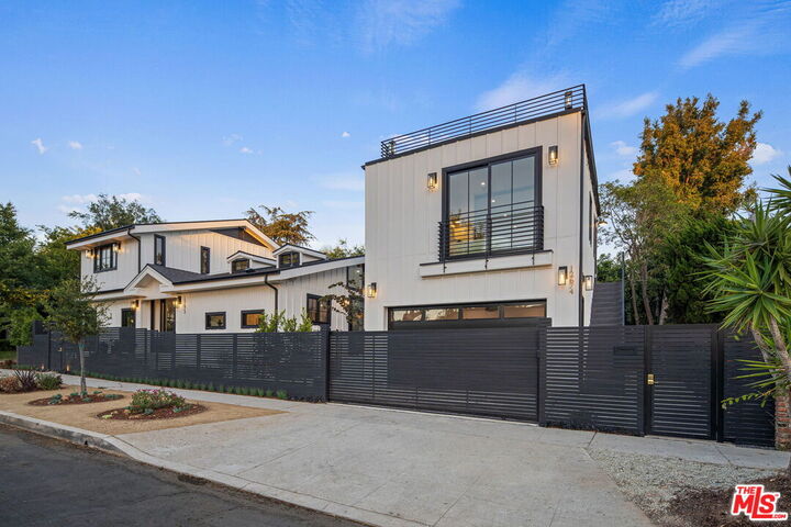 Property Photo:  12672 Stanwood Dr  CA 90066 