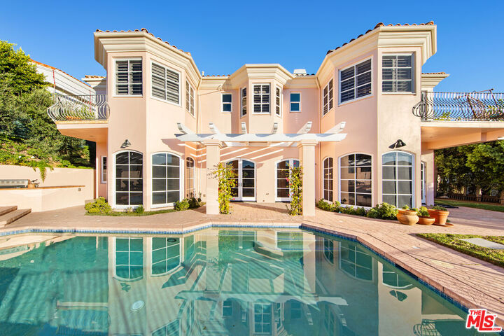 Property Photo:  1415 Cuesta Linda  CA 90272 