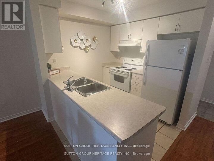 Property Photo:  45 Petra Way 1  ON L1R 0A7 