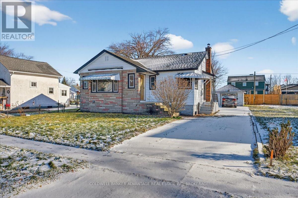 Property Photo: 273 Humboldt Parkway ON L3K 2H7