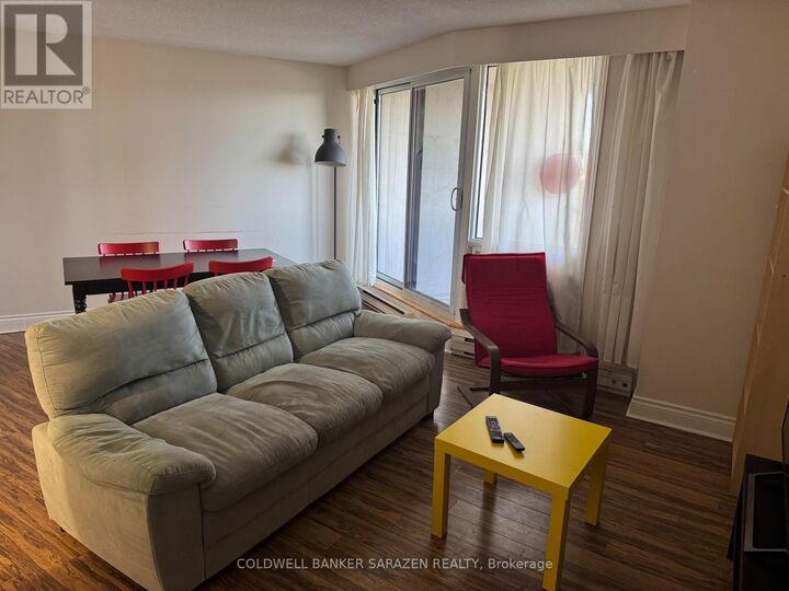 Property Photo: 900 Dynes Road 1505 ON K2C 3L6