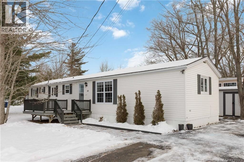 Property Photo:  10 Spruce Wood Street  NB E1H 3B3 