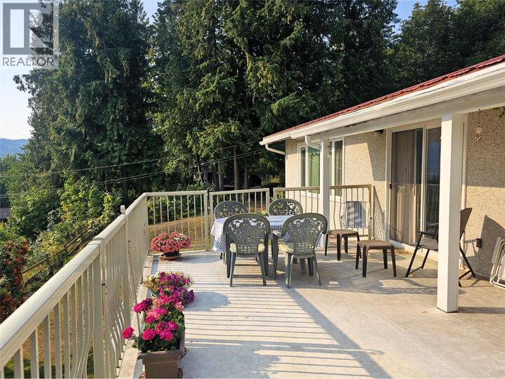 Property Photo:  1301 Washington Street  BC V0G 1Y0 