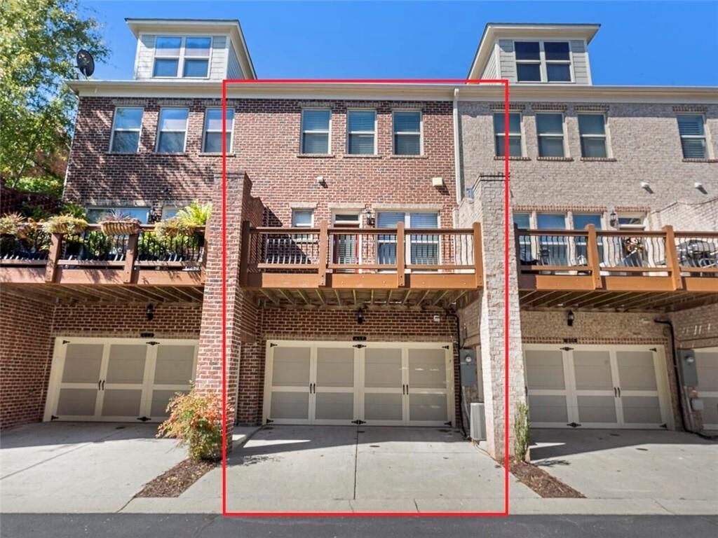 Property Photo:  427 Alderwood Street  GA 30328 