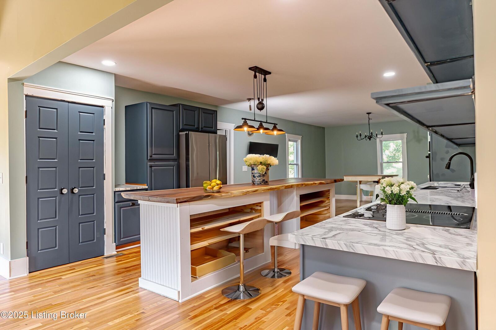 Property Photo:  10839 Cropper Rd  KY 40057 