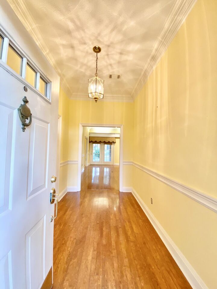 Property Photo:  508 Heath Pl  MS 39730 