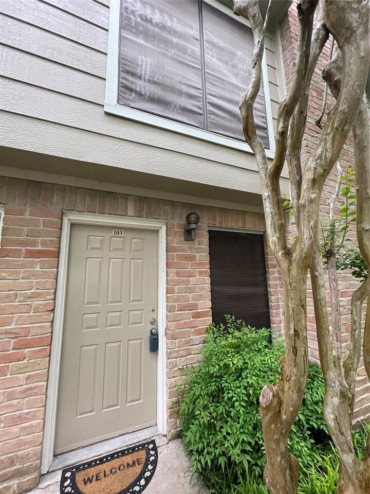 Property Photo:  2120 Wilcrest Drive 103  TX 77042 