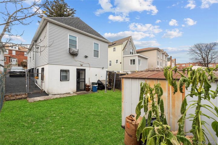 Property Photo: 3030 Kingsland Avenue NY 10469