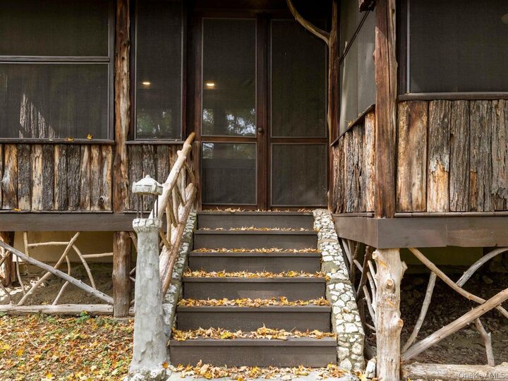 Property Photo:  5 Riverby Lane  NY 12493 