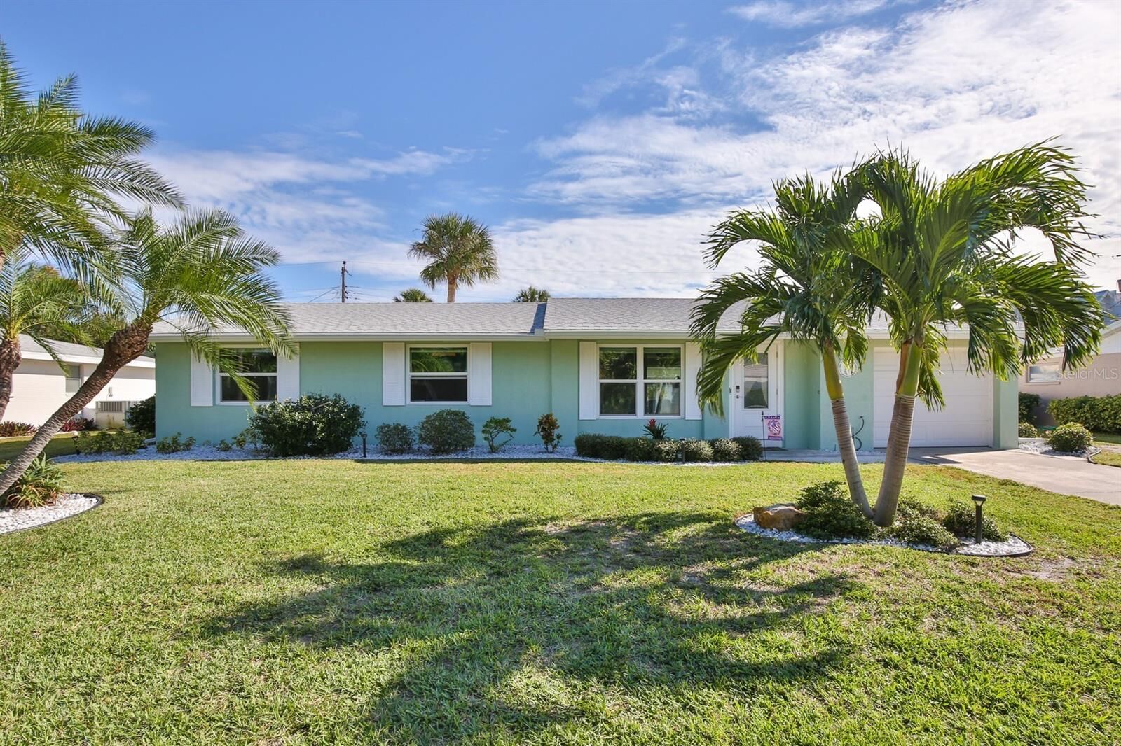 Property Photo: 305 67th Street FL 34217