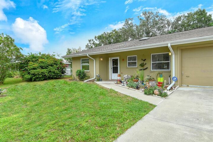 Property Photo: 4414 Longford Drive FL 34232