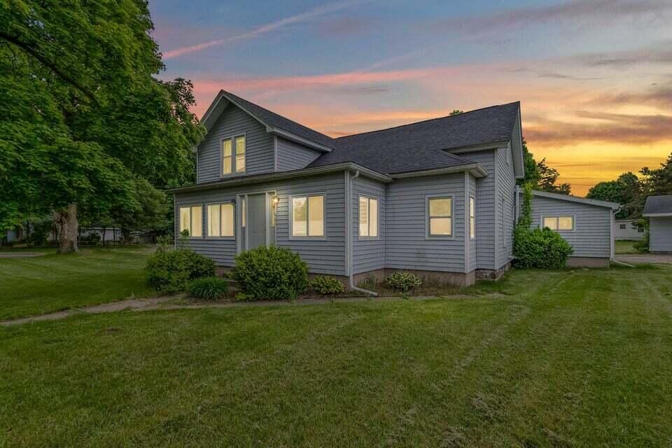 Property Photo:  401 Saint Joseph Street  MI 49094 