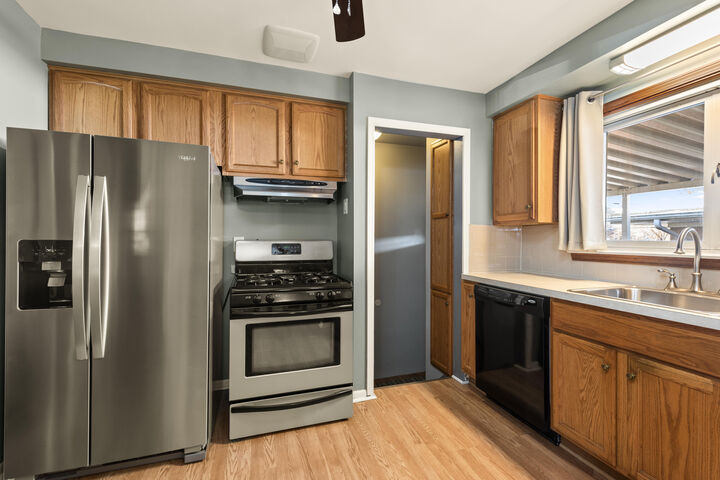 Property Photo: 483 Park Avenue MI 48146