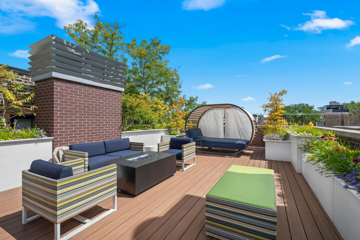 Property Photo: 1921 N Dayton Street IL 60614