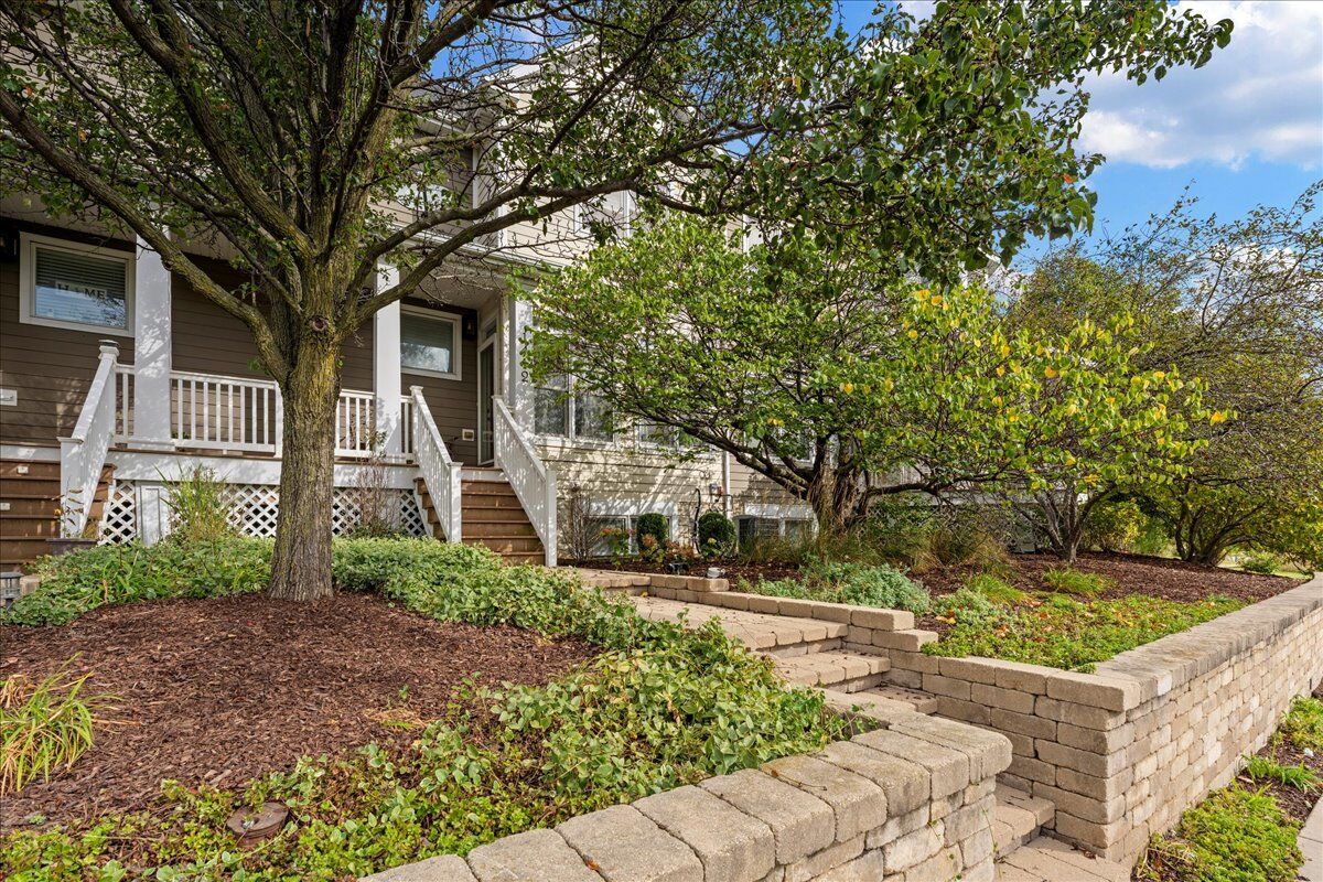 Property Photo:  1412 Broadway Street 1412  IL 60406 