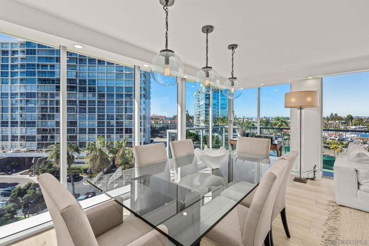 Property Photo: 1750 Avenida Del Mundo 504 CA 92118