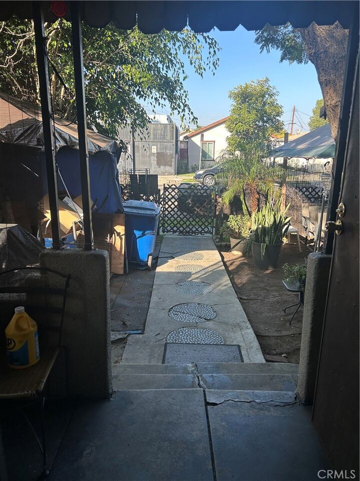 Property Photo: 3312 Hyde Park Boulevard CA 90043