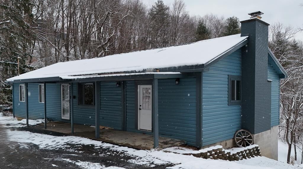 Property Photo:  127 N Dakota Ave  WV 25880 