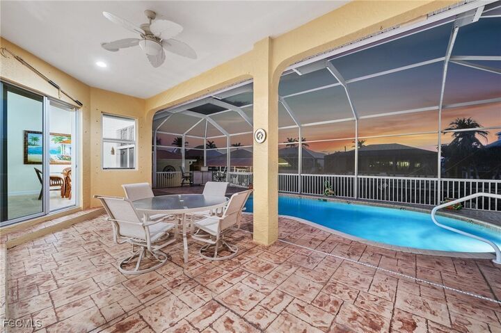 Property Photo: 2372 Sapodilla Lane FL 33956