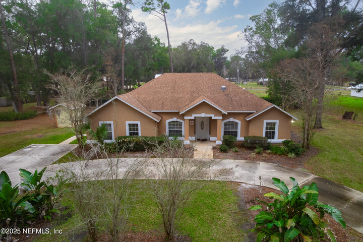Property Photo: 164 Carole Road FL 32177