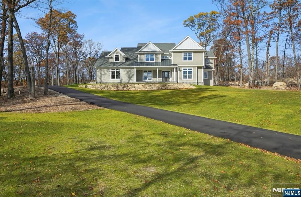 Property Photo:  3 Bristol Ridge Road  NJ 07005 