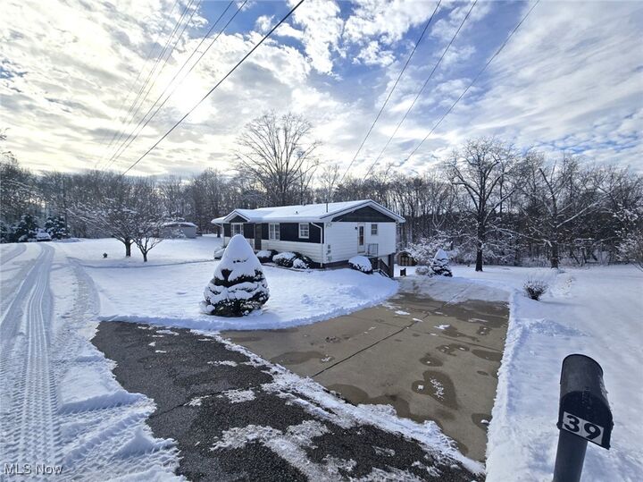 Property Photo: 39 Jay Street WV 26142