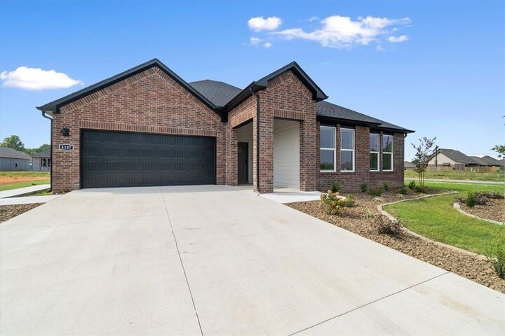 Property Photo:  523 W Canada Drive  AR 72730 